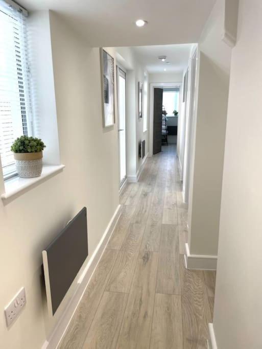 Luxury Porthcawl Large Spacious 2 Bedroom Apt, Garden, Prime Location Exterior foto